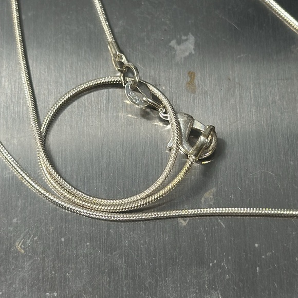 Light As A Feather Pendant Necklace 925 Sterling Silver - Picture 8 of 9